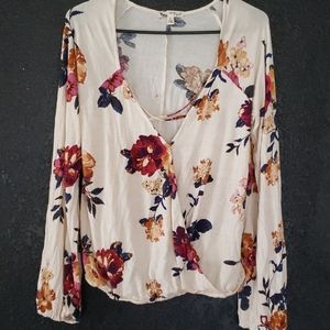 Floral print boho blouse